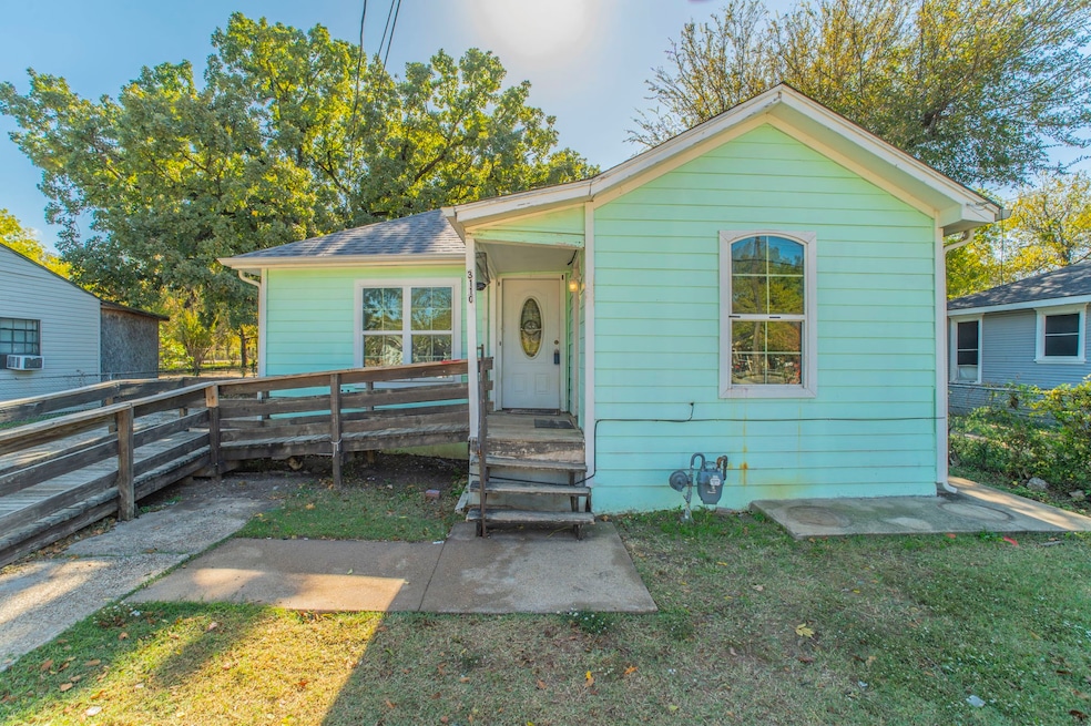 3110 Canada Dr, Dallas, TX 75212 - photo 1