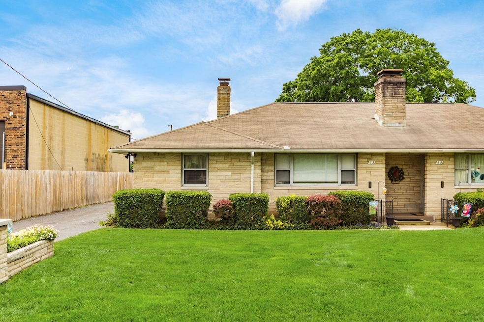 001_472c_F 23 Westview Ave000