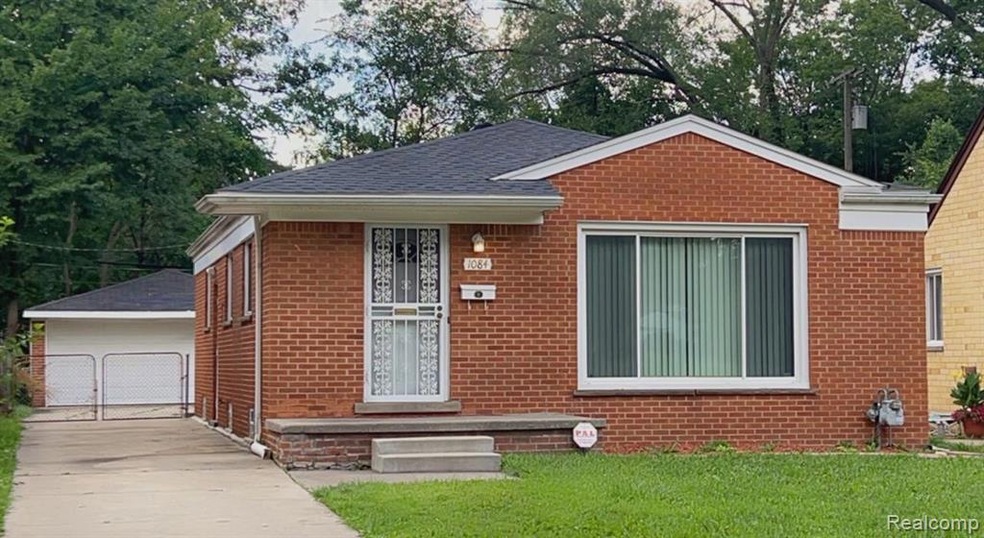 Front w/ garage