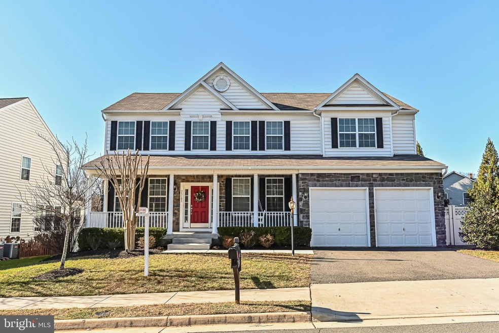 25185 Crested Wheat Dr, Aldie, VA 20105 - photo 1