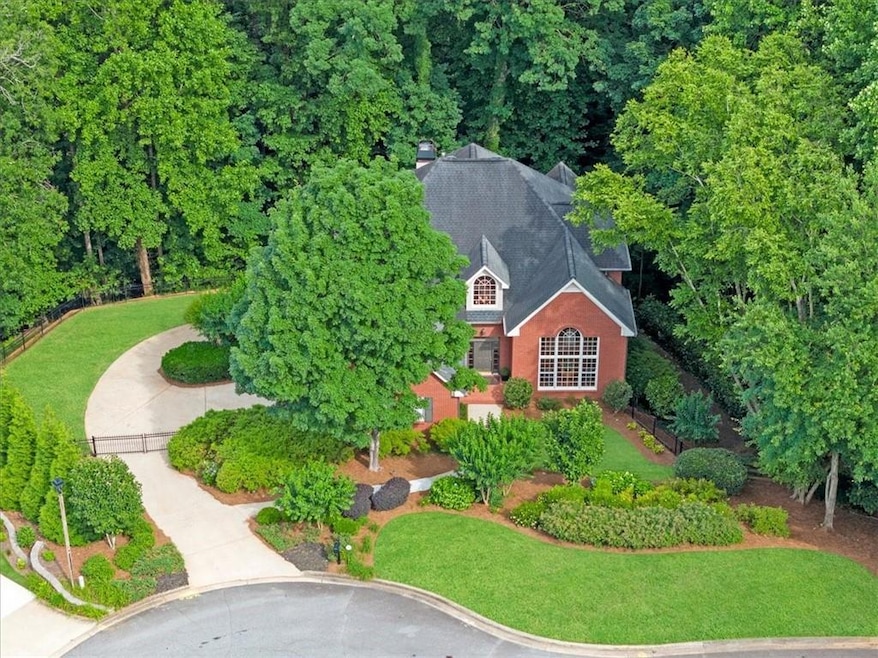 Stunning 3 Sides Brick Cul-de-Sac Home