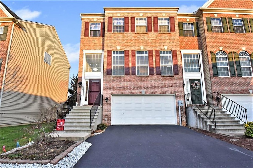 2079 Huntington Ln, Easton, PA 18040 - photo 1