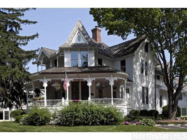 201 201 Mill St, Excelsior, MN 55331 - photo 1