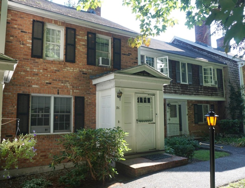 69 Joy Dr unit D6, South Burlington, VT 05403 - photo 1