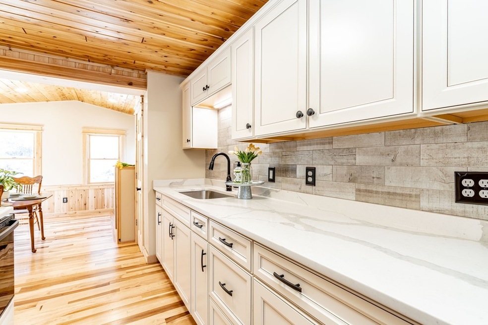 8 Palmer Rd, Monson, MA 01057 - photo 1