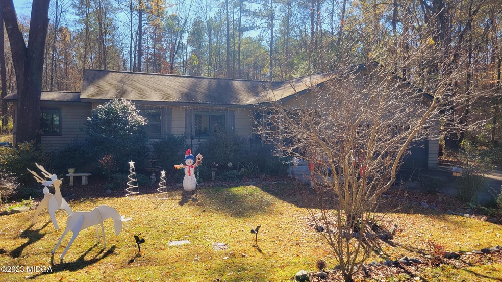 465 Lacebark