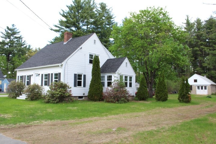 83 Chestnut Hill Rd, Rochester, NH 03867 - photo 1