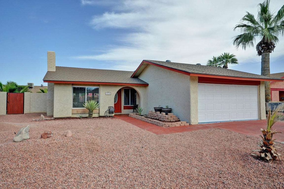 1 - 2218 W Emerald Circle