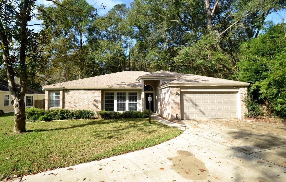 8045 Dickie Dr, Jacksonville, FL 32216 - photo 1