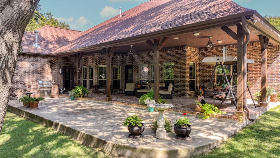 For Sale $1,050,000 • Co-Listing Agent