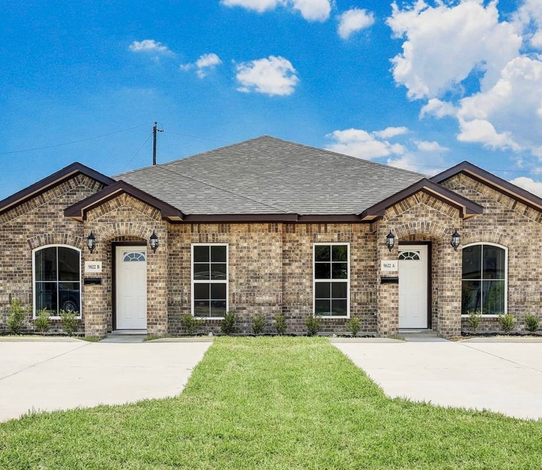 3613 Mount Pleasant St, Houston, TX 77021 - photo 1