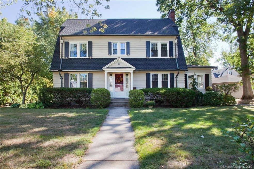 10 Foxcroft Rd, West Hartford, CT 06119 - photo 1