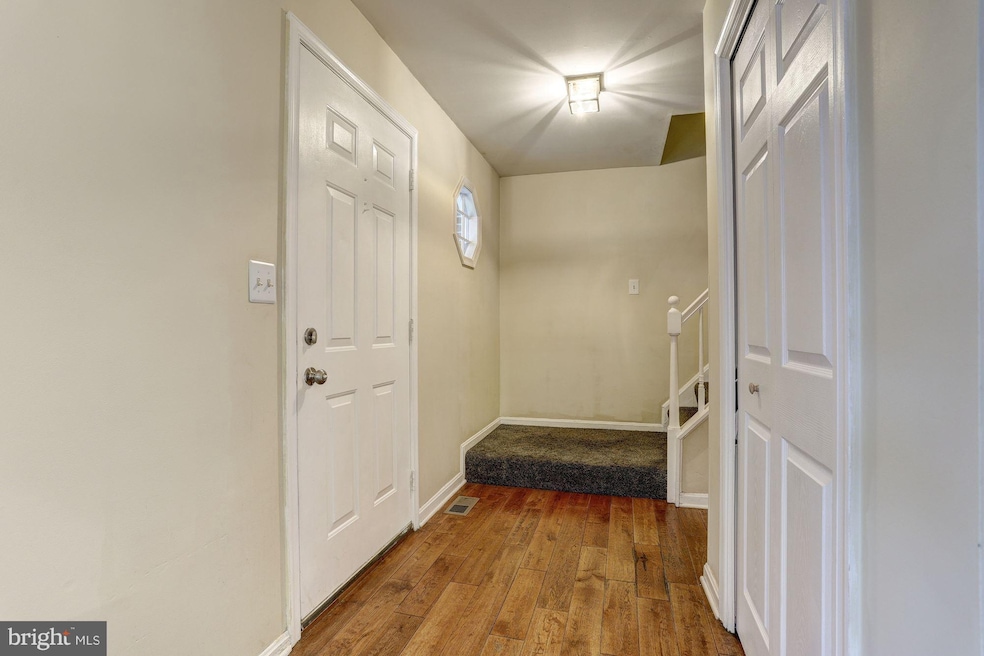 6158 Osage Ct, Sykesville, MD 21784 - photo 1