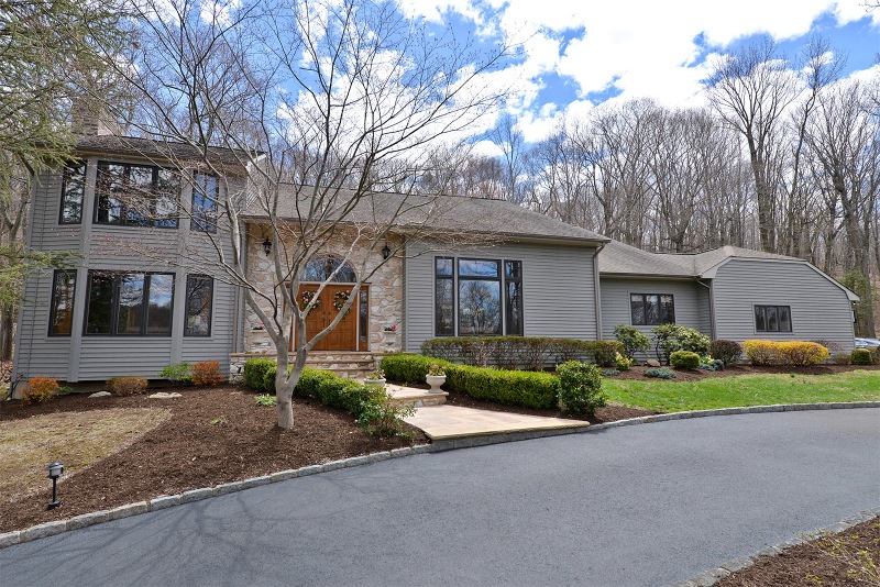 27 Alize Dr, Kinnelon, NJ 07405 - photo 1