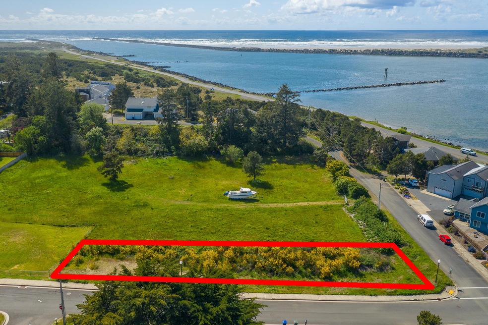 2728 SW Brant St, Newport