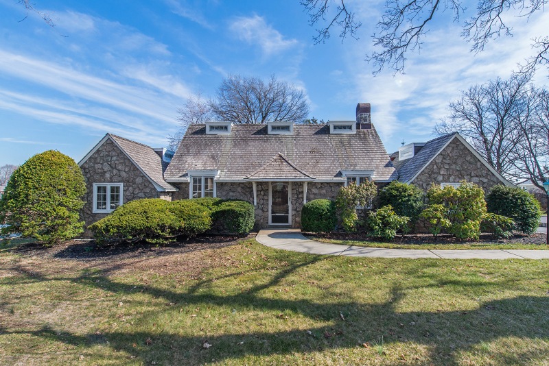 199 Grove St, Clifton, NJ 07013 - photo 1