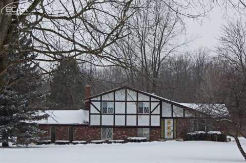 2256 van Vleet Rd, Swartz Creek, MI 48473 - photo 1