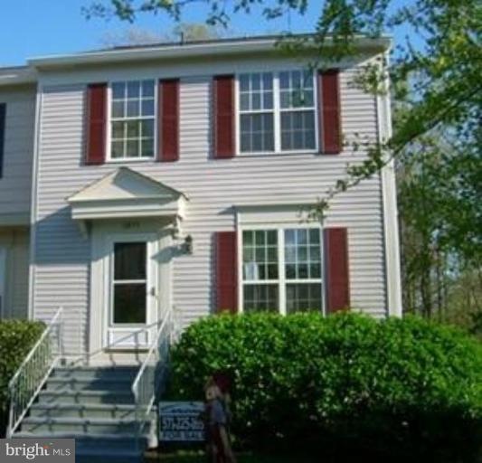 2875 Madeira Ct unit 12, Woodbridge, VA 22192 - photo 1