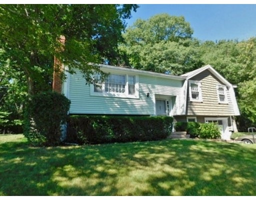 122 Bumble Bee Cir, Shrewsbury, MA 01545 - photo 1