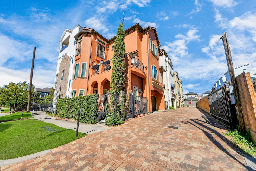 1141 W 23rd St unit A, Houston, TX 77008 - photo 1