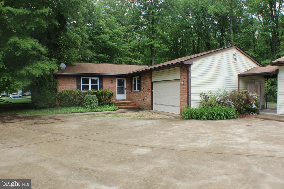 4422 Willow Ln, King George, VA 22485 - photo 1