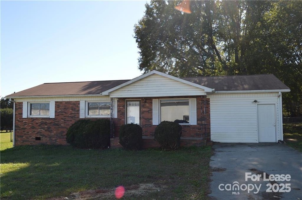 2210 Salisbury Hwy, Statesville, NC 28677 - photo 1
