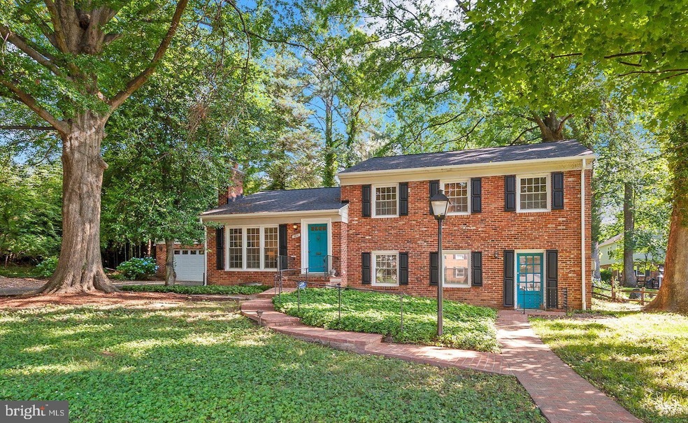 2401 Claremont Dr, Falls Church, VA 22043 - photo 1