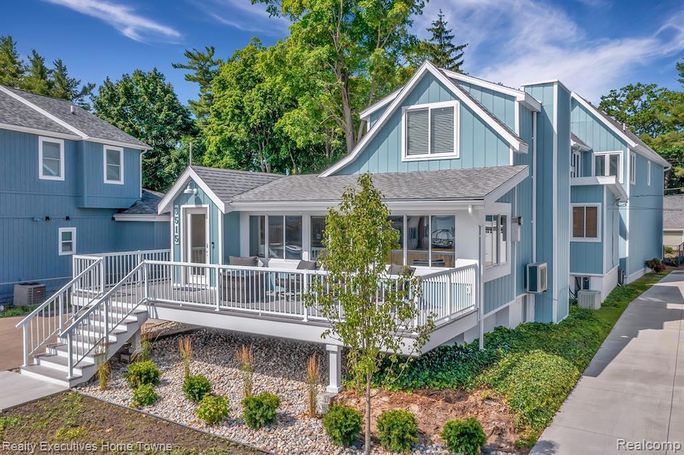 3515 Conger St, Port Huron, MI 48060 - photo 1