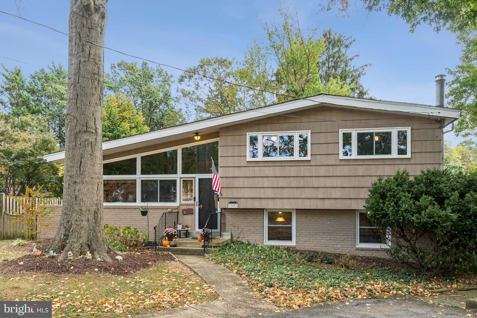 Under Contract $725,000