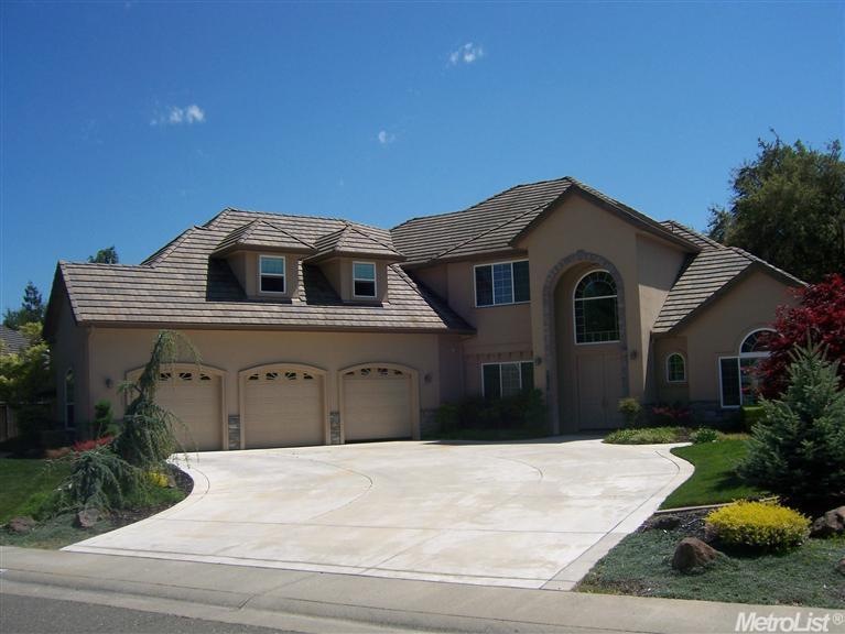 Custom Beauty in Great Location on Valley Hi Count
