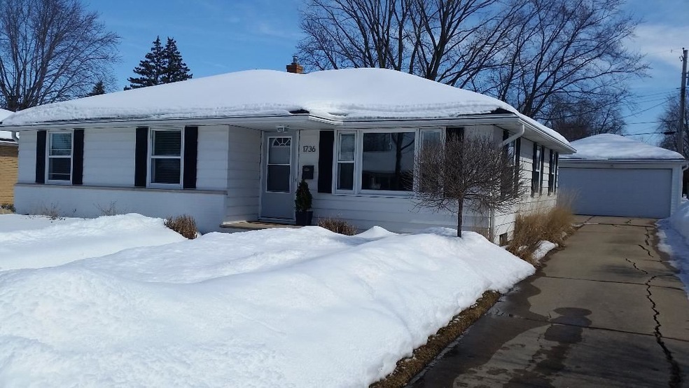 1736 N Outagamie St, Appleton, WI 54914 - photo 1