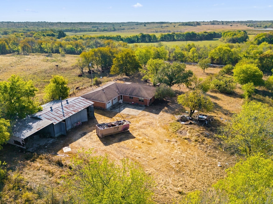 211 Whitehouse Rd, Ennis, TX 75119 - photo 1