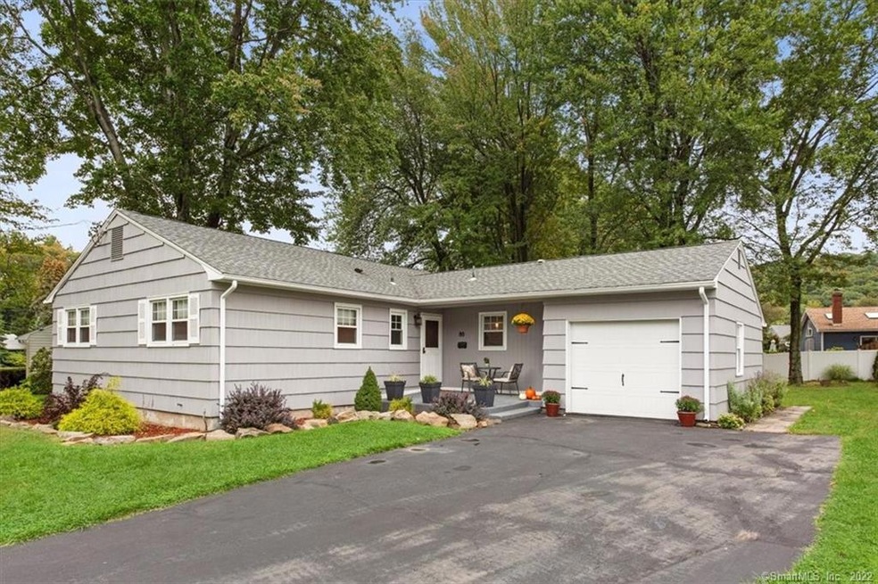 80 Knollwood Rd, Newington, CT 06111 - photo 1