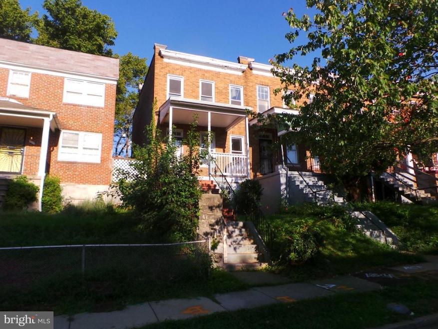 921 N Rosedale St, Baltimore, MD 21216 - photo 1
