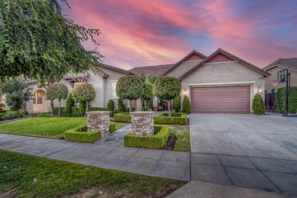 3225 Buckingham Ave, Clovis, CA 93619 - photo 1