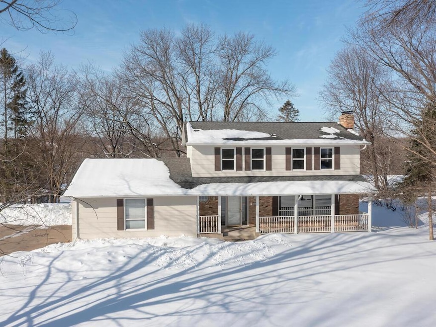 5930 Ivy Ln, Minnetonka, MN 55345 - photo 1