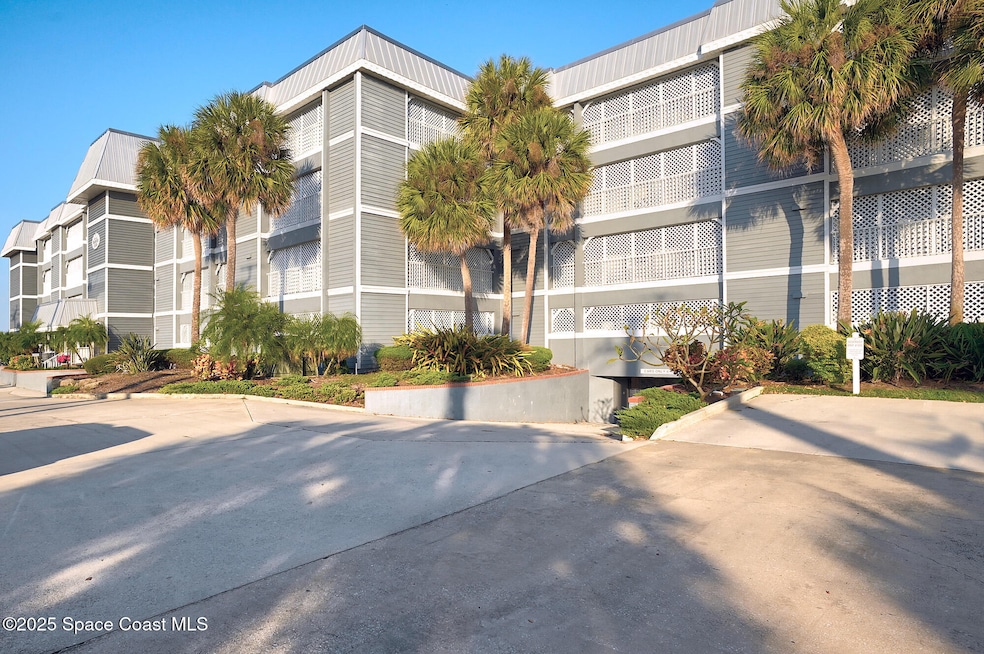 905 N Harbor City Blvd unit 303, Melbourne, FL 32935 - photo 1