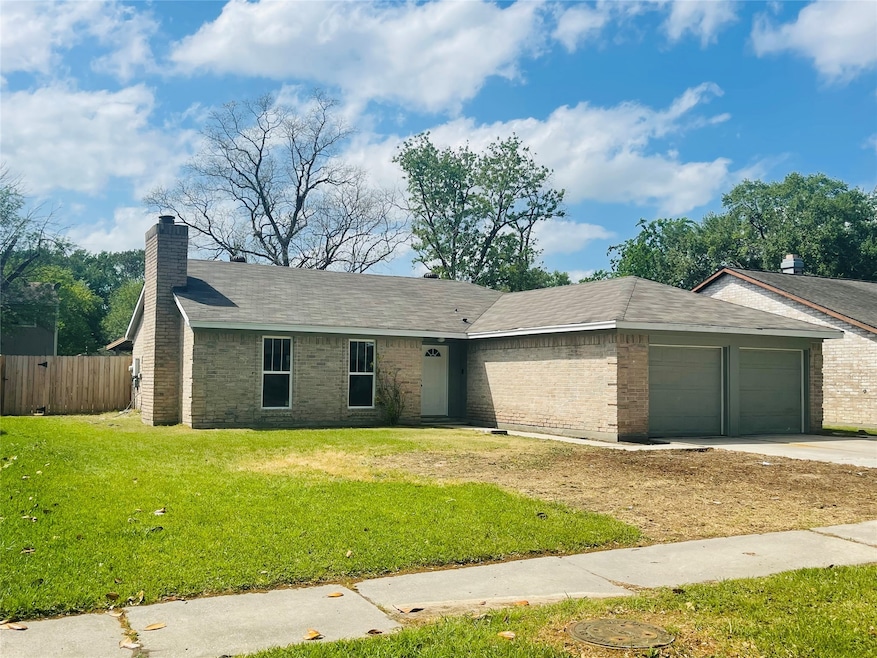 10123 Trade Winds Dr, Houston, TX 77086 - photo 1