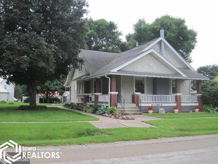 307 W Front St, Wayland, IA 52654 - photo 1