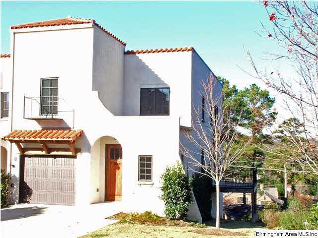Great townhouse floor plan with master on main.