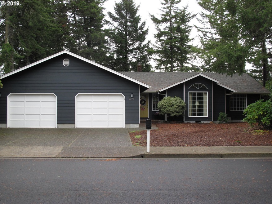 2270 23rd St, Florence, OR 97439 - photo 1