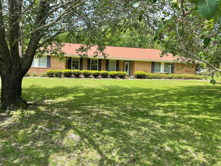 1606 Ivy Dr, Dothan, AL 36301 - photo 1