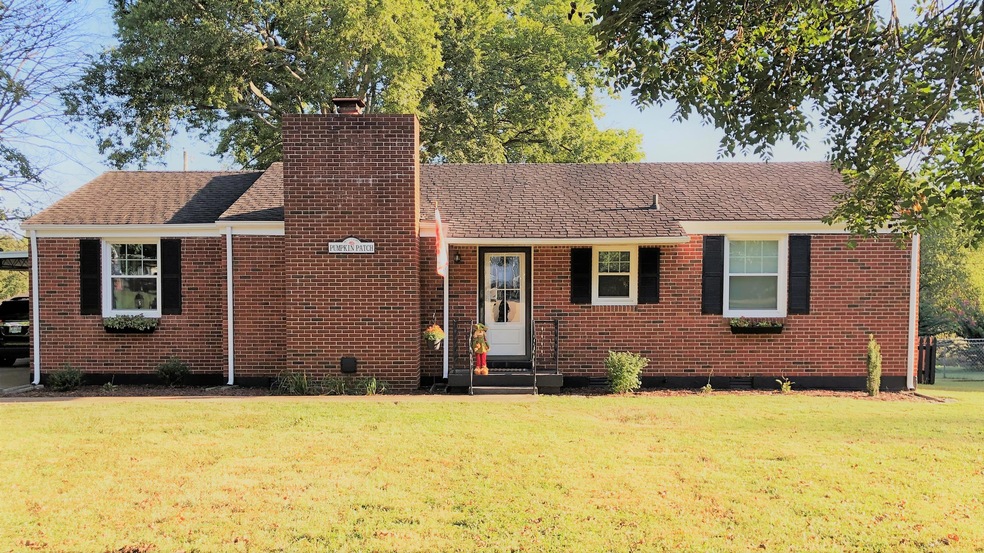 104 Darden Place, Columbia, TN 38401 - photo 1