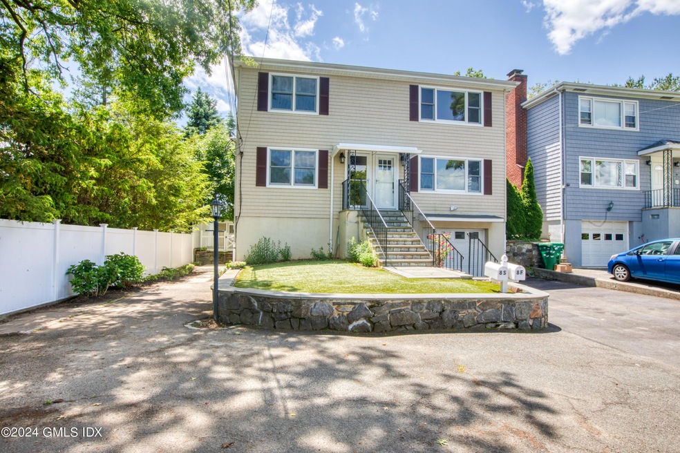 8 Ridge Place unit 1, Greenwich, CT 06831 - photo 1