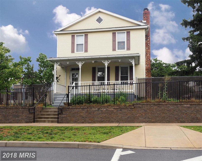 200 N Fairfax Blvd, Ranson, WV 25438 - photo 1