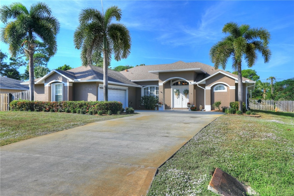 638 Sembler St, Sebastian, FL 32958 - photo 1