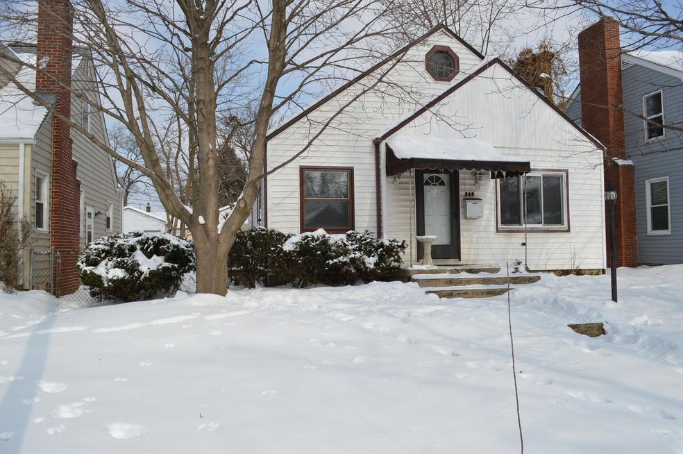Welcome to 560 Crestview Rd