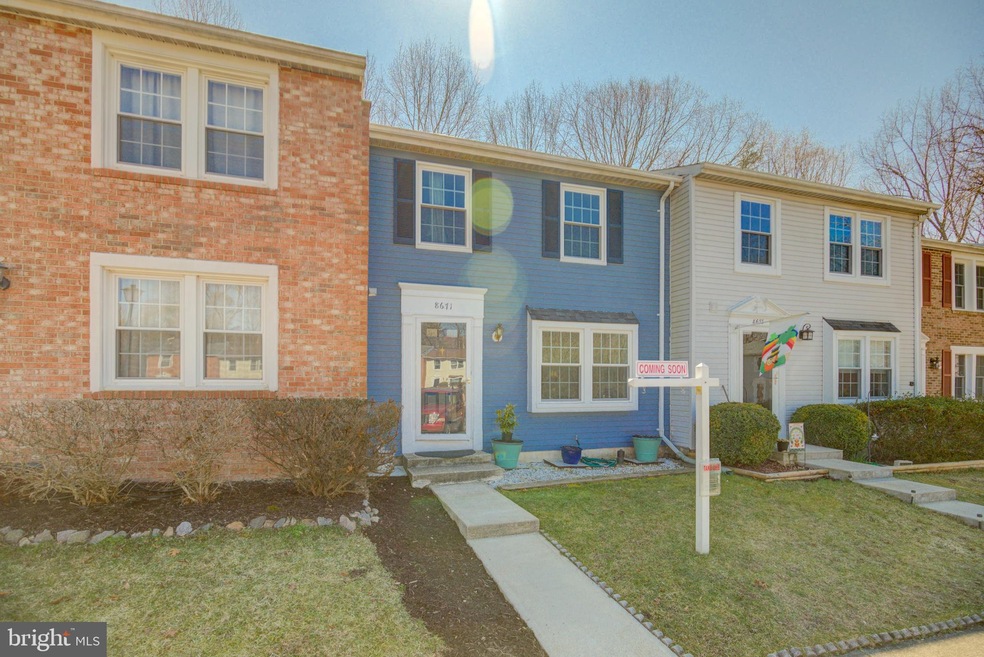 8671 Bent Arrow Ct, Springfield, VA 22153 - photo 1