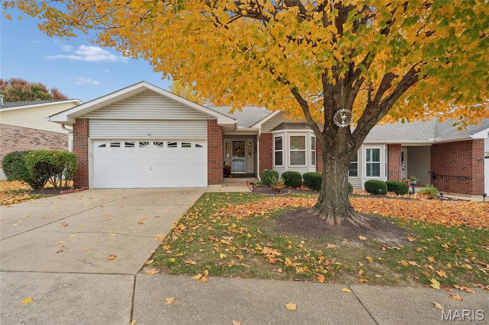 22 Biloxi Ct, Saint Charles, MO 63303 - photo 1