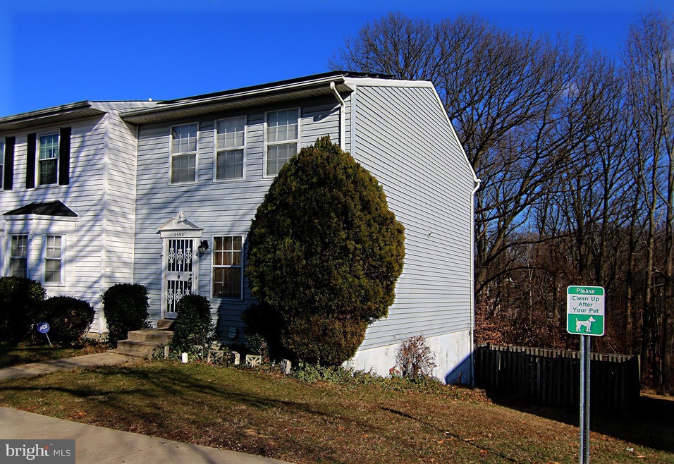5990 Saint Moritz Dr, Temple Hills, MD 20748 - photo 1
